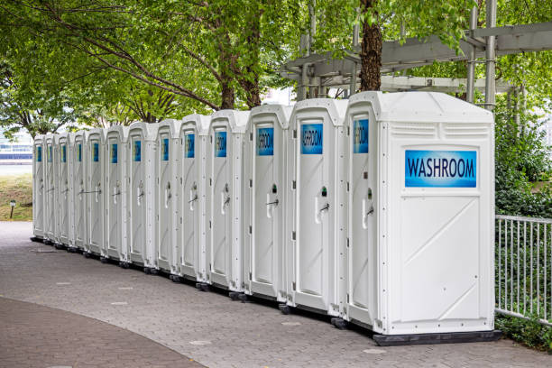 Best High-end porta potty rental  in Hampton, IA