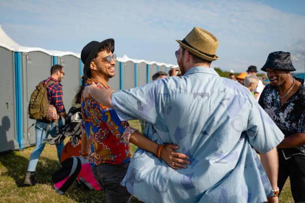 Best Portable toilet rental cost  in Hampton, IA